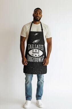 Philadelphia Eagles apron “Tailgate and Touchdowns “ Black/ White OS  NWOT